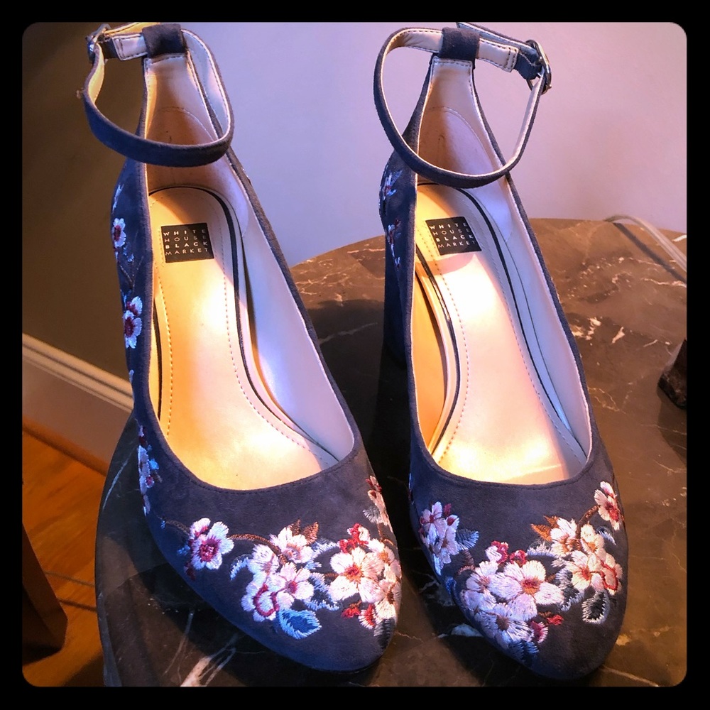 White House Black Market floral, thick heel shoes